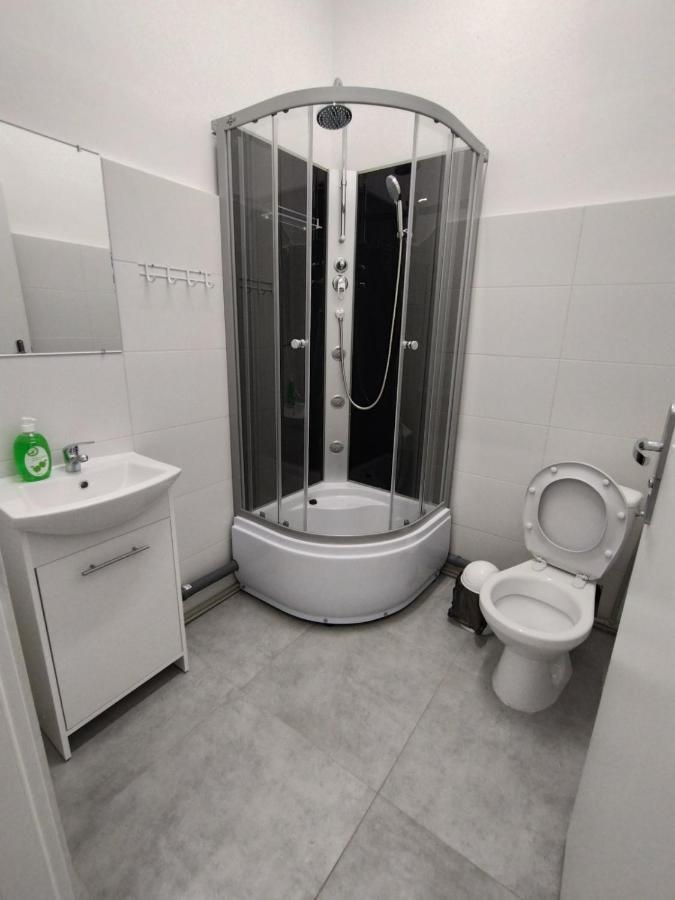 Vasylok Hostel วอร์ซอ ภายนอก รูปภาพ