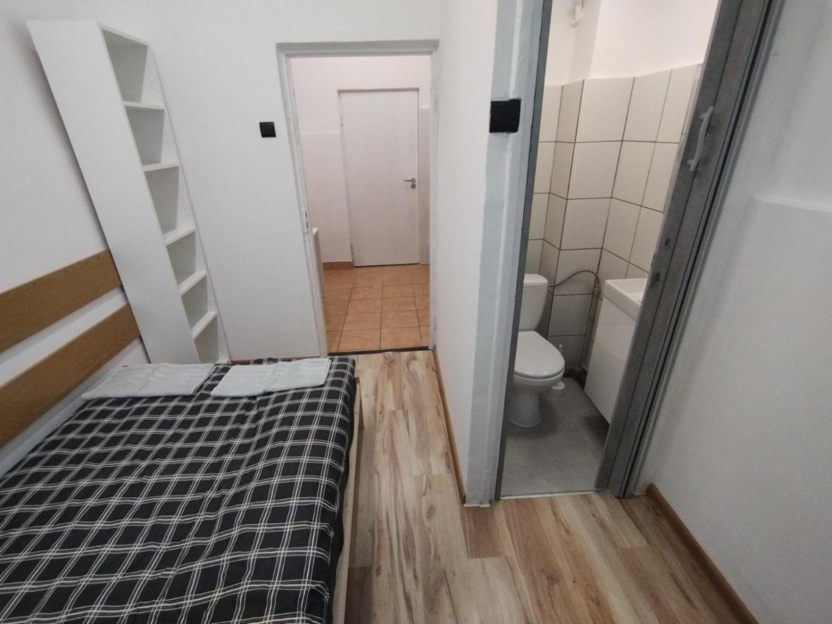 Vasylok Hostel วอร์ซอ ภายนอก รูปภาพ