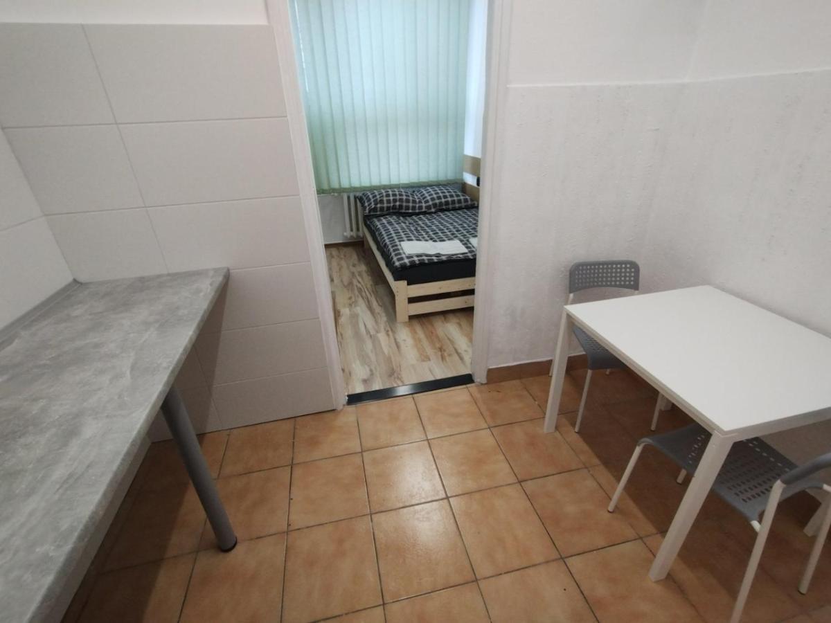Vasylok Hostel วอร์ซอ ภายนอก รูปภาพ